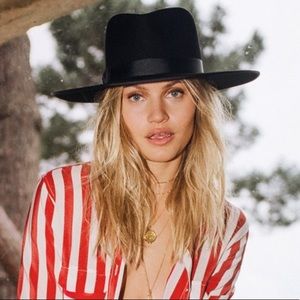 BNWT Lack of Color Noir Rancher